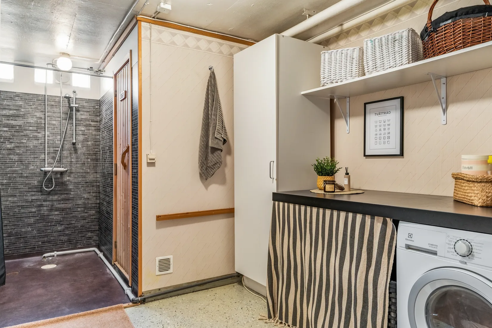 Radhus, Hägervägen 71, Rosenkälla, Nyköping