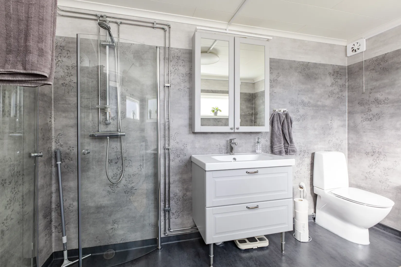 Villa, Snarhem 3, Skinnskatteberg