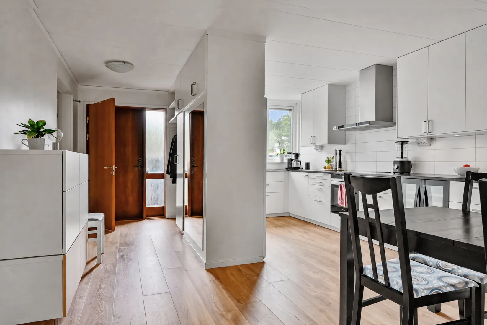 Radhus, Lohäradsvägen 15, Skälby, Upplands Väsby