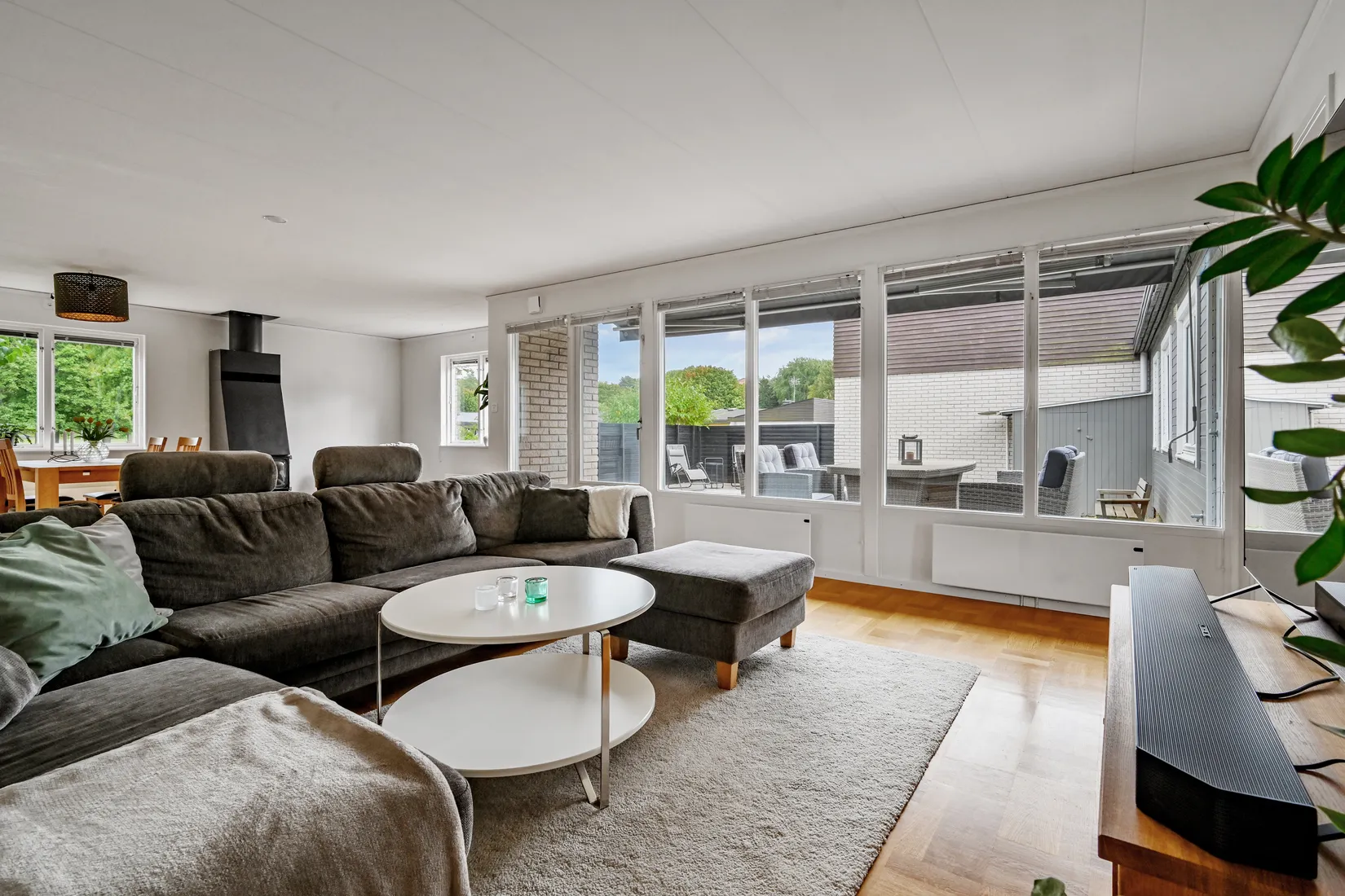 Radhus, Lohäradsvägen 15, Skälby, Upplands Väsby