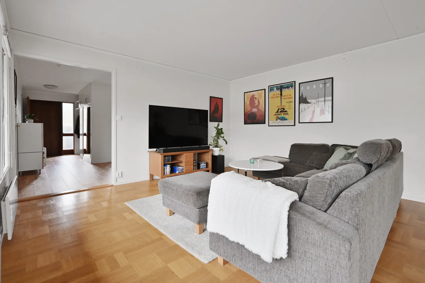 Radhus, Lohäradsvägen 15, Skälby, Upplands Väsby
