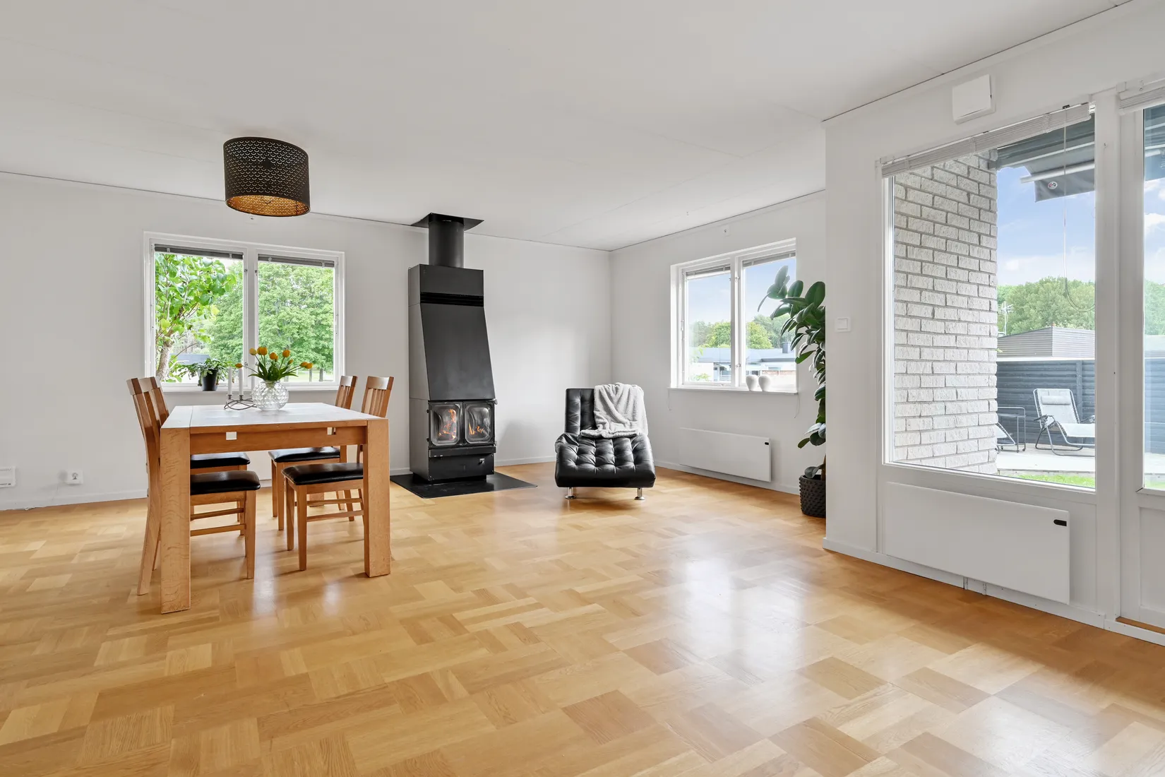 Radhus, Lohäradsvägen 15, Skälby, Upplands Väsby