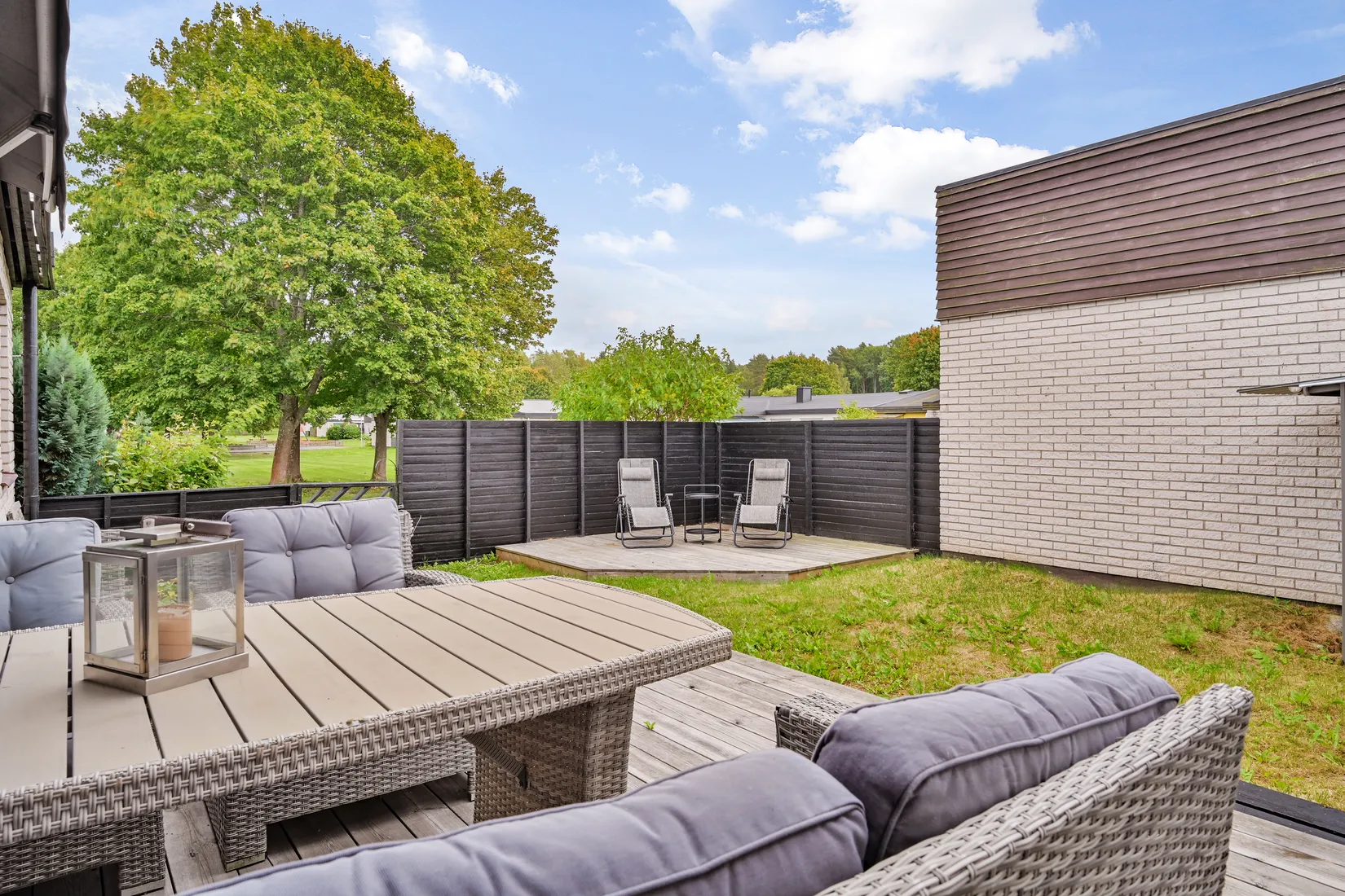 Radhus, Lohäradsvägen 15, Skälby, Upplands Väsby