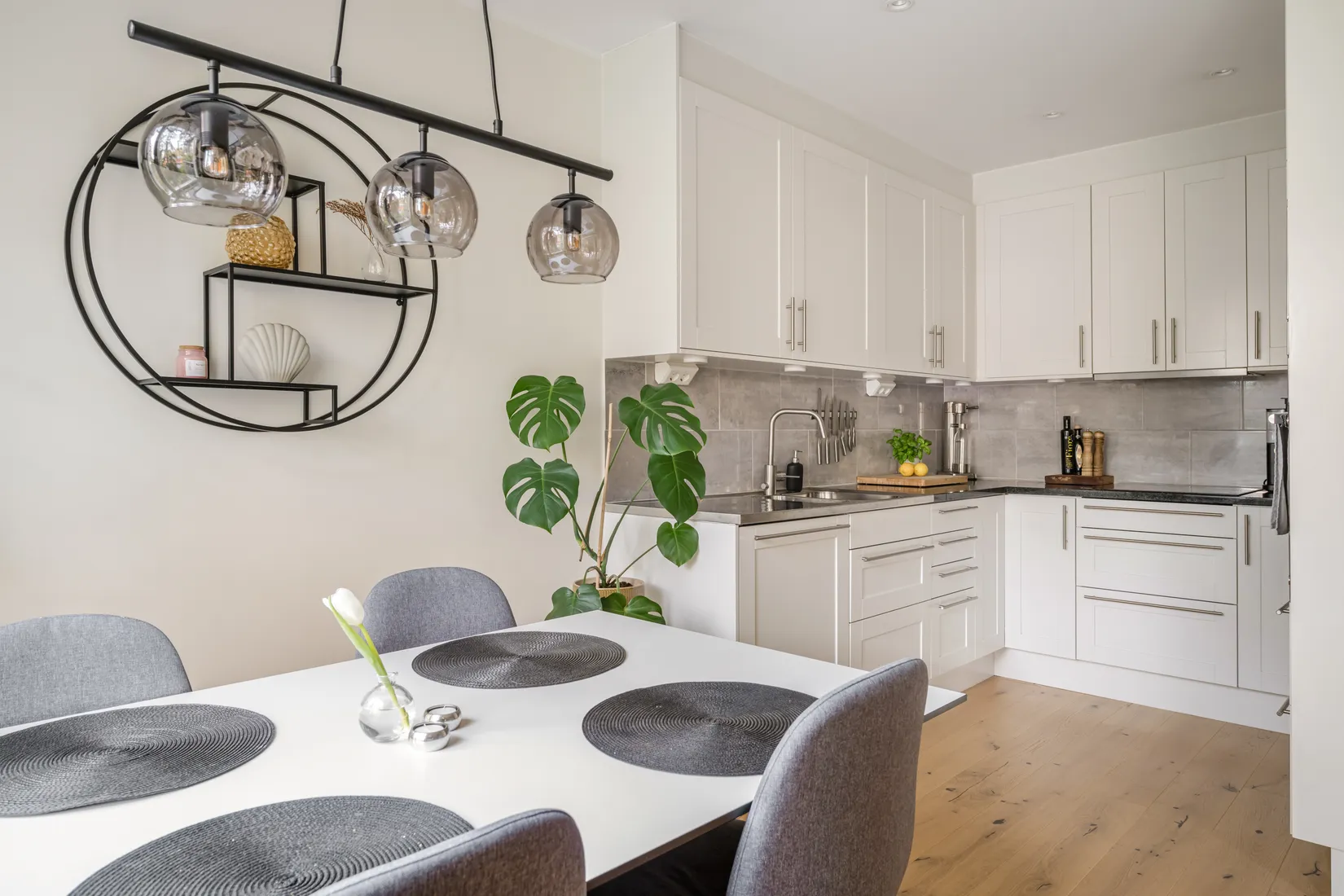 Bostadsrätt, FLYGVILLESLINGAN 23, Hägernäs strand, Täby