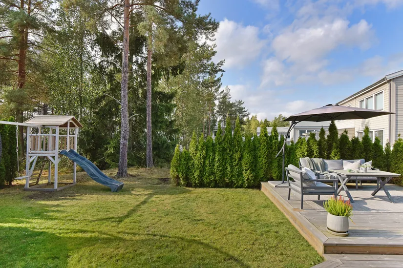 Radhus, Sandviksvägen 19A, Kungsängen, Upplands-Bro