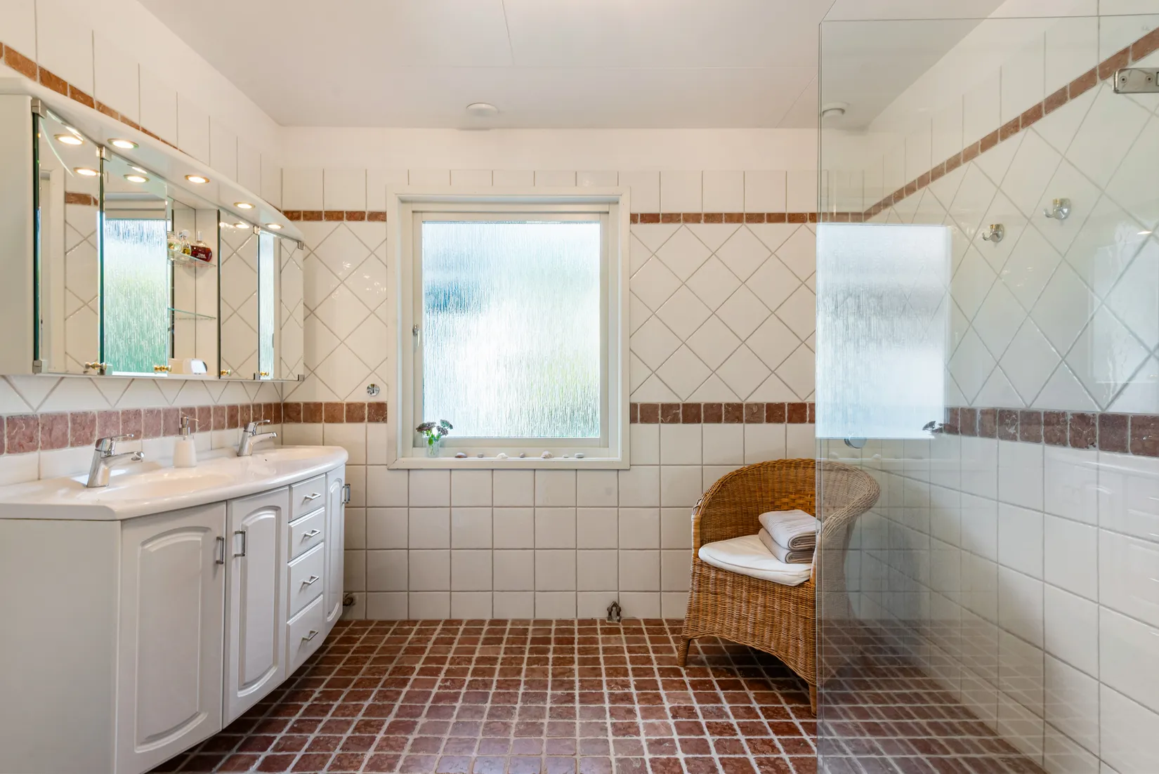 Villa, Träkolsgränd 7, Skarpäng, Täby