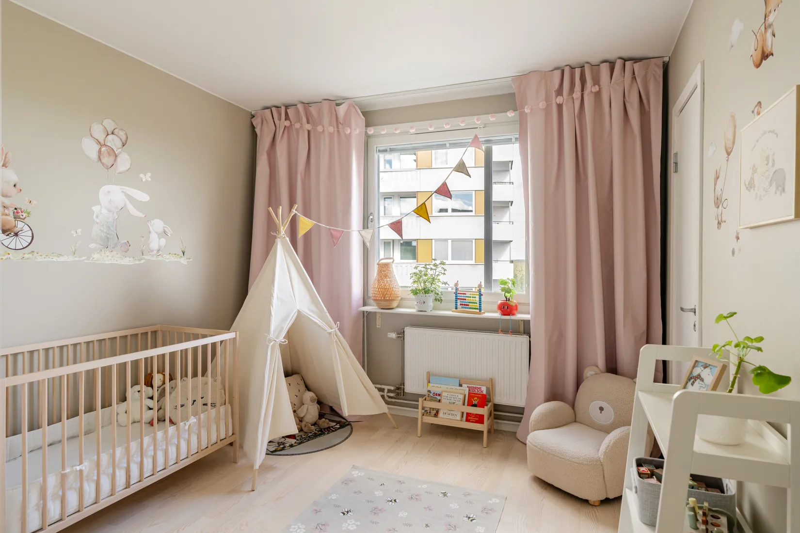 Bostadsrätt, RADARVÄGEN 17 - GAVELLÄGE!, Hägernäs, Täby