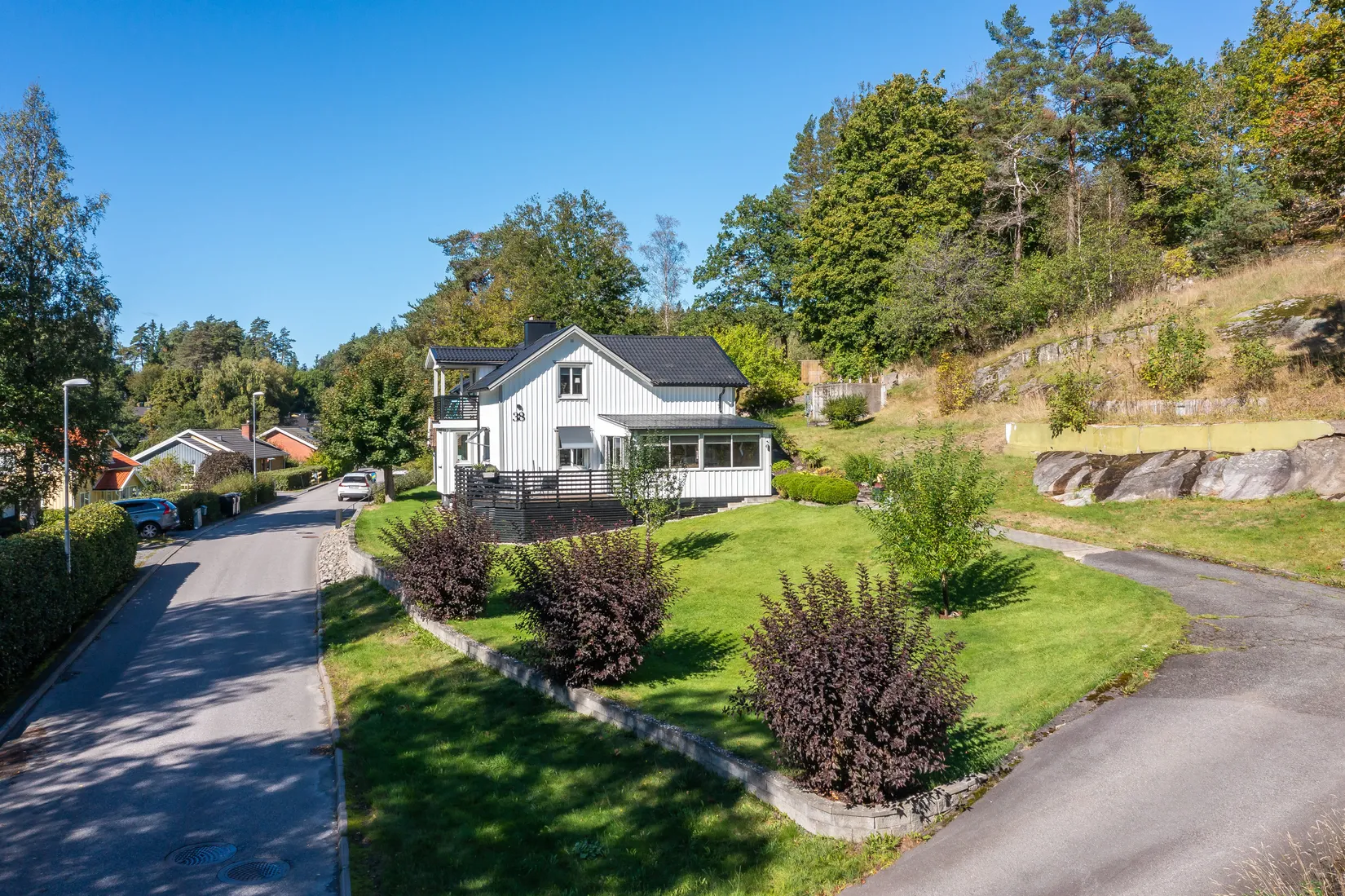 Villa, Kyrkogatan 38, Kinna, Mark