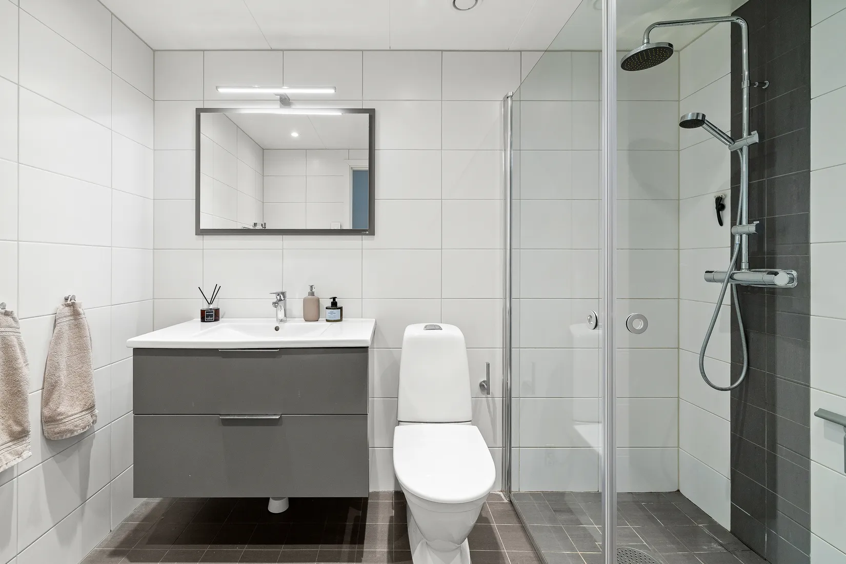 Bostadsrätt, Kaveldunsvägen 2O, Gribbylund, Täby