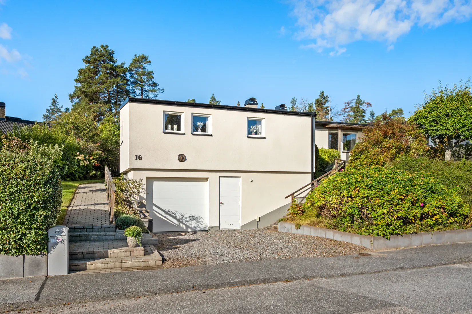 Villa, Vinbärsvägen 16, Fårdala, Tyresö