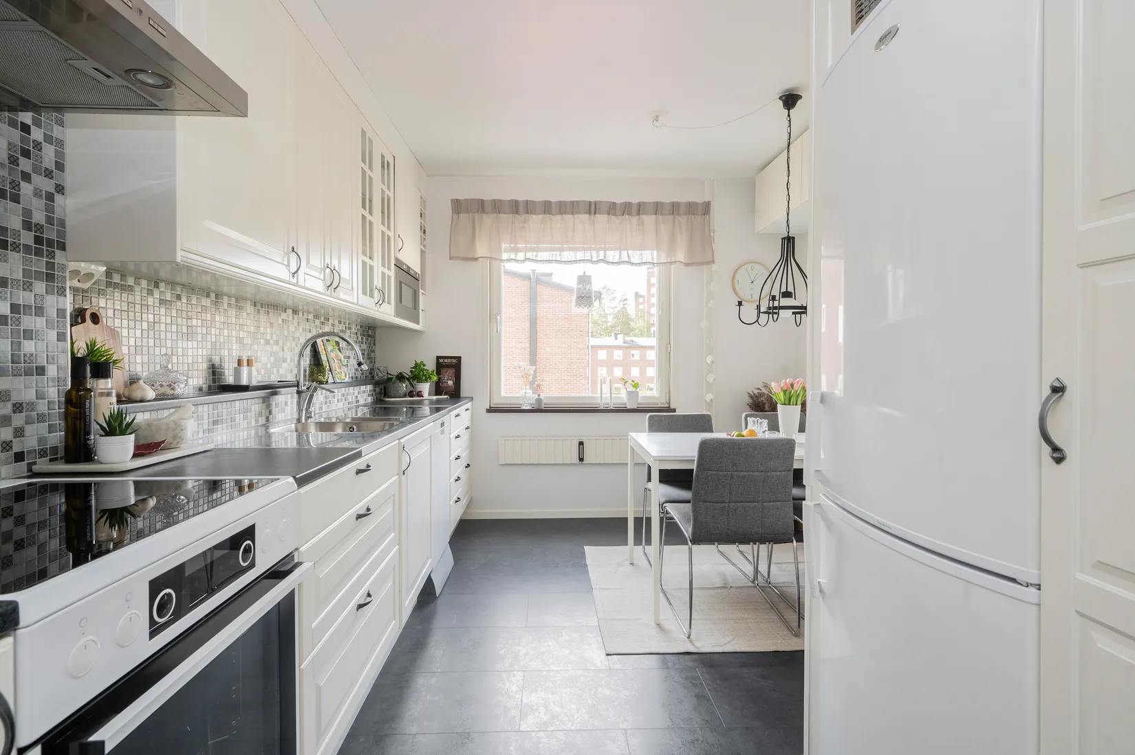 Bostadsrätt, Rådsvägen 5B, Kvarnbergsplan, Huddinge