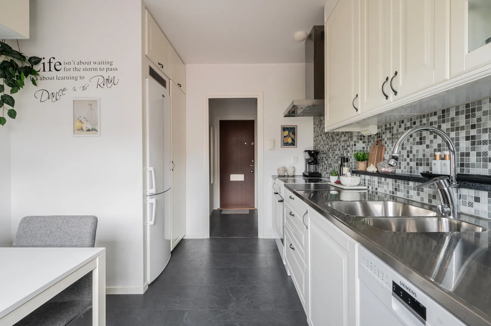 Bostadsrätt, Rådsvägen 5B, Kvarnbergsplan, Huddinge