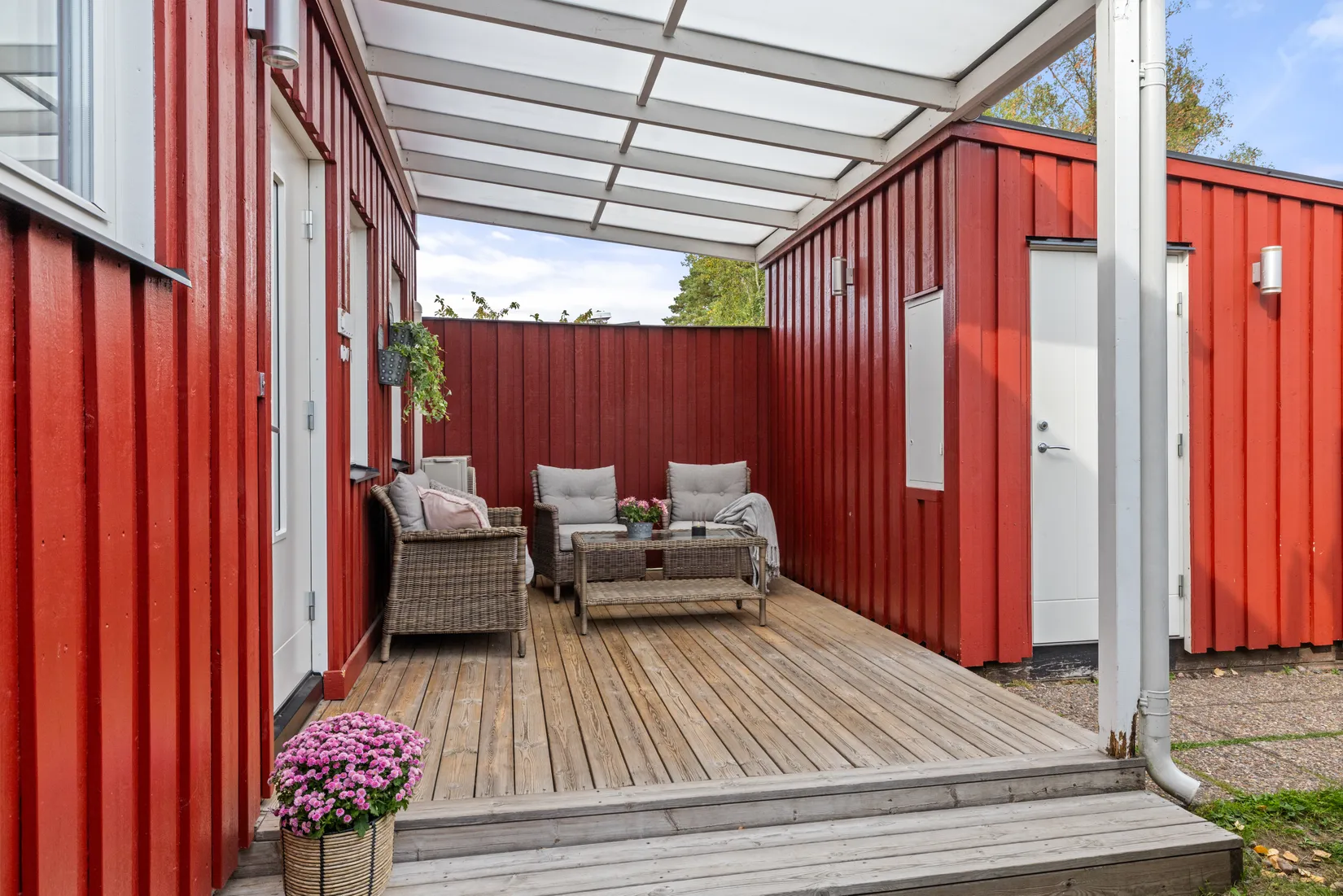Radhus, Svängstigen 44, Hanviken/Trollbäcken, Tyresö