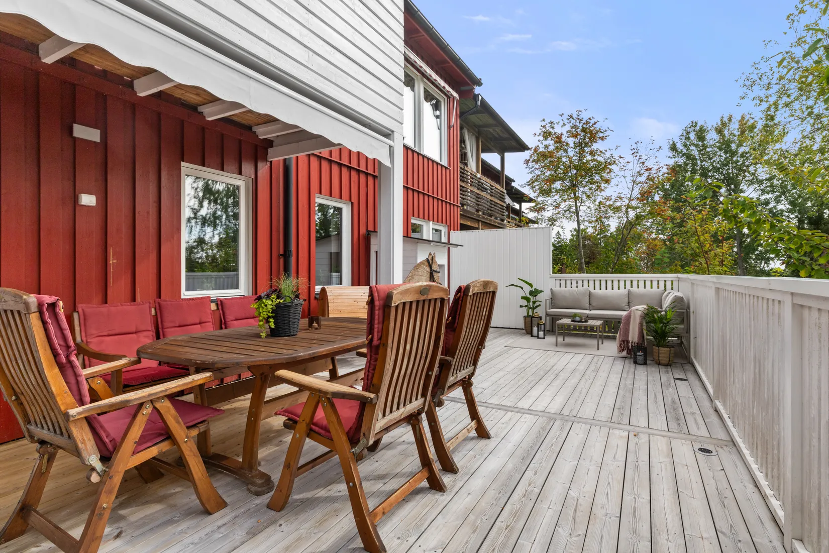 Radhus, Svängstigen 44, Hanviken/Trollbäcken, Tyresö