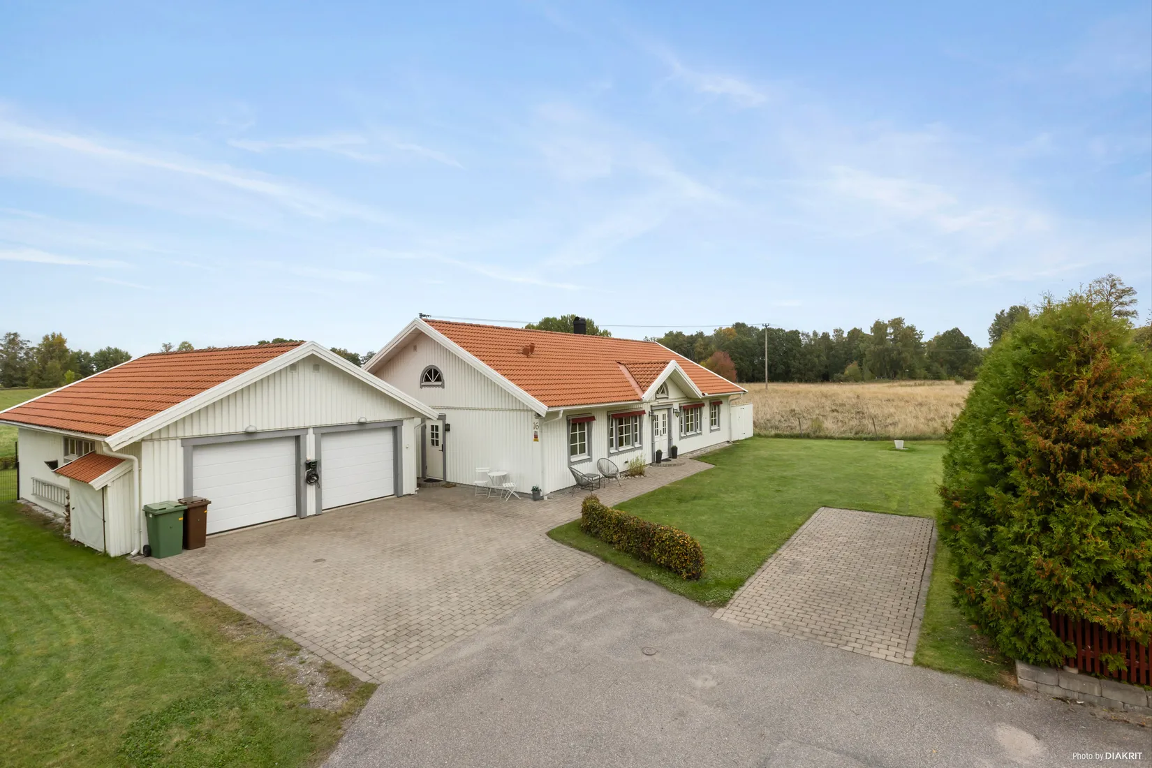 Villa, Ekebyviken 16, Ekeby-Almby, Örebro