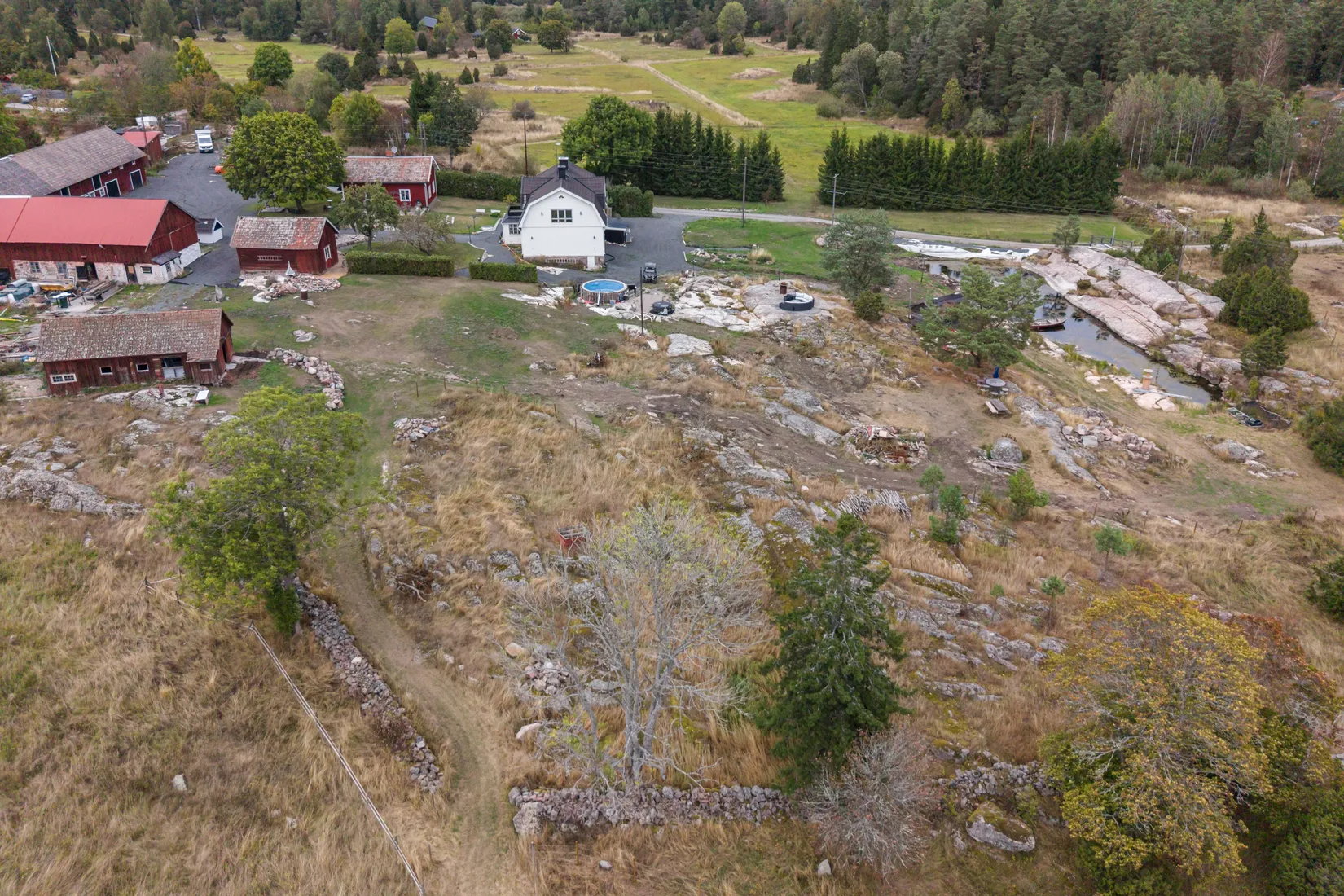 Gård/Skog, Gräsövägen 81 och 83, Gräsö, Norrtälje
