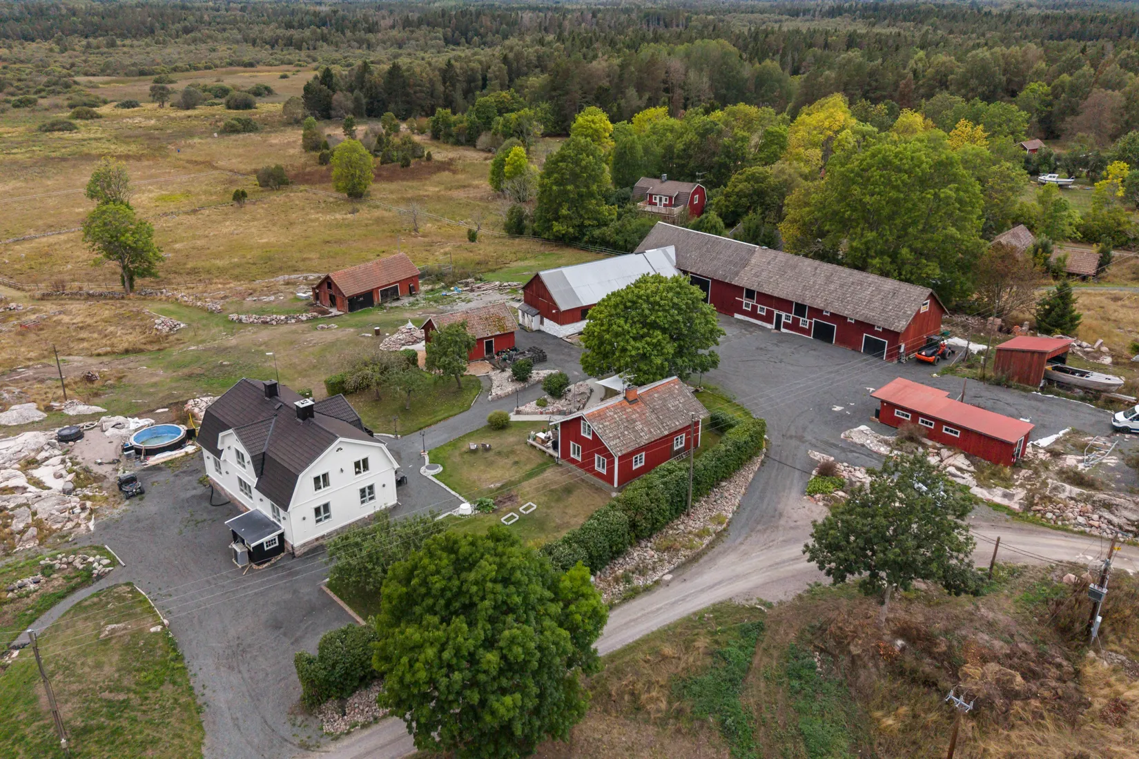 Gård/Skog, Gräsövägen 81 och 83, Gräsö, Norrtälje