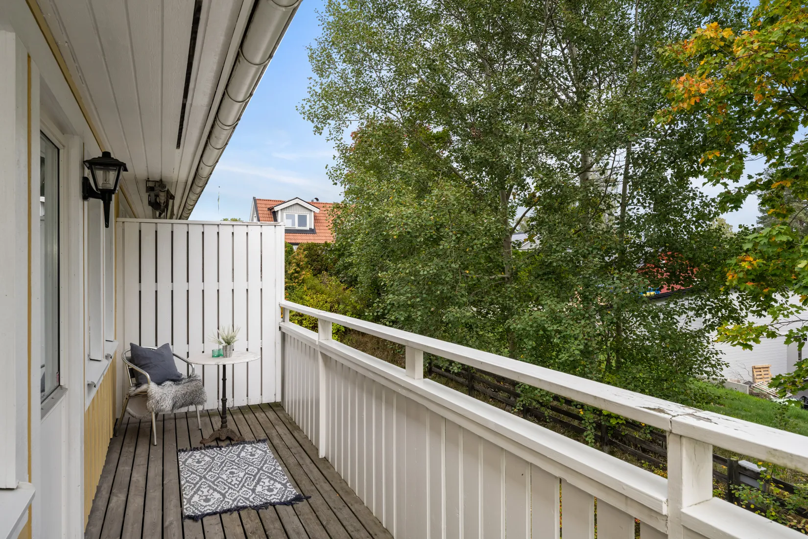 Radhus, Lansenvägen 11, Gribbylund, Täby