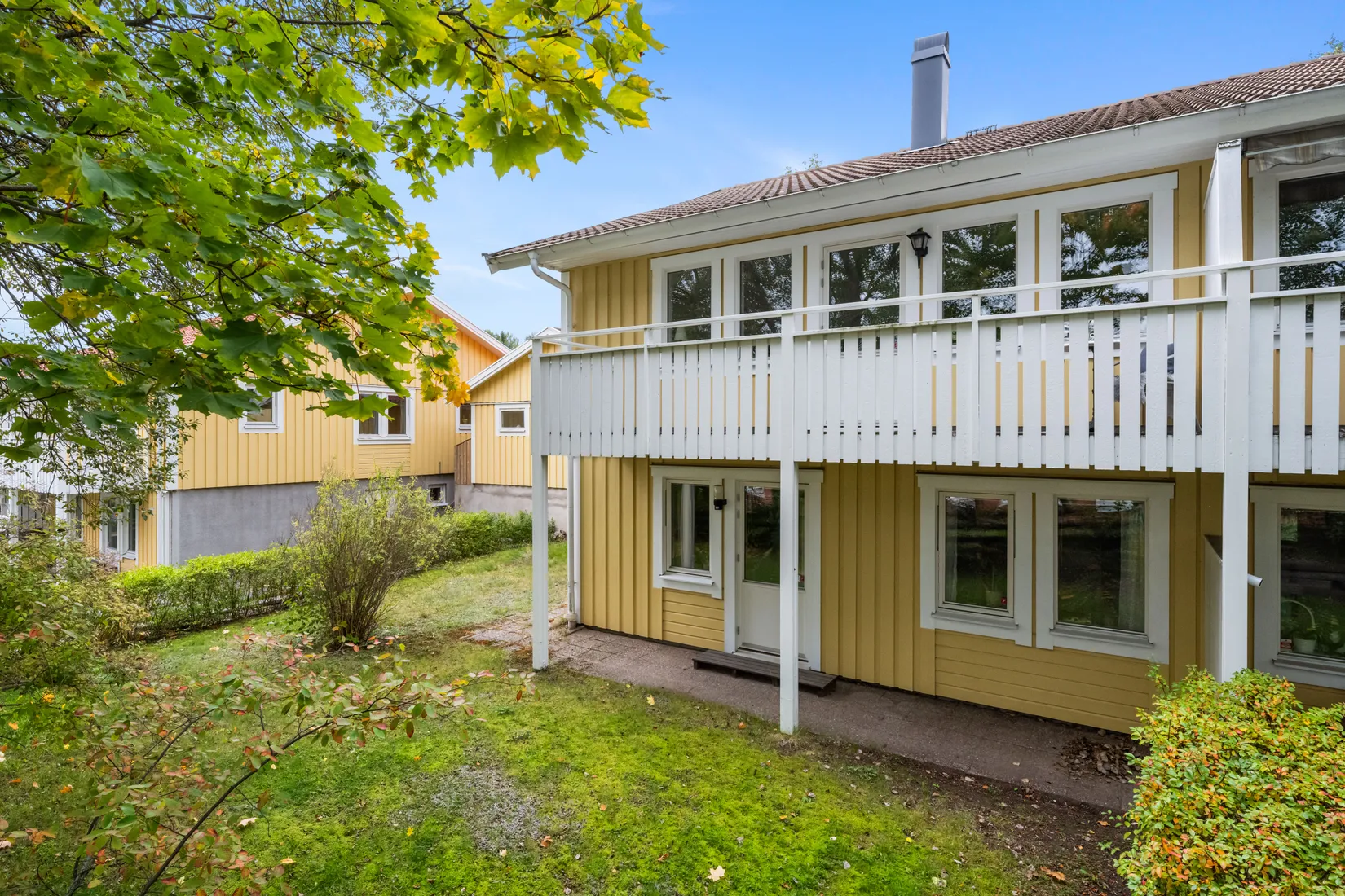 Radhus, Lansenvägen 11, Gribbylund, Täby