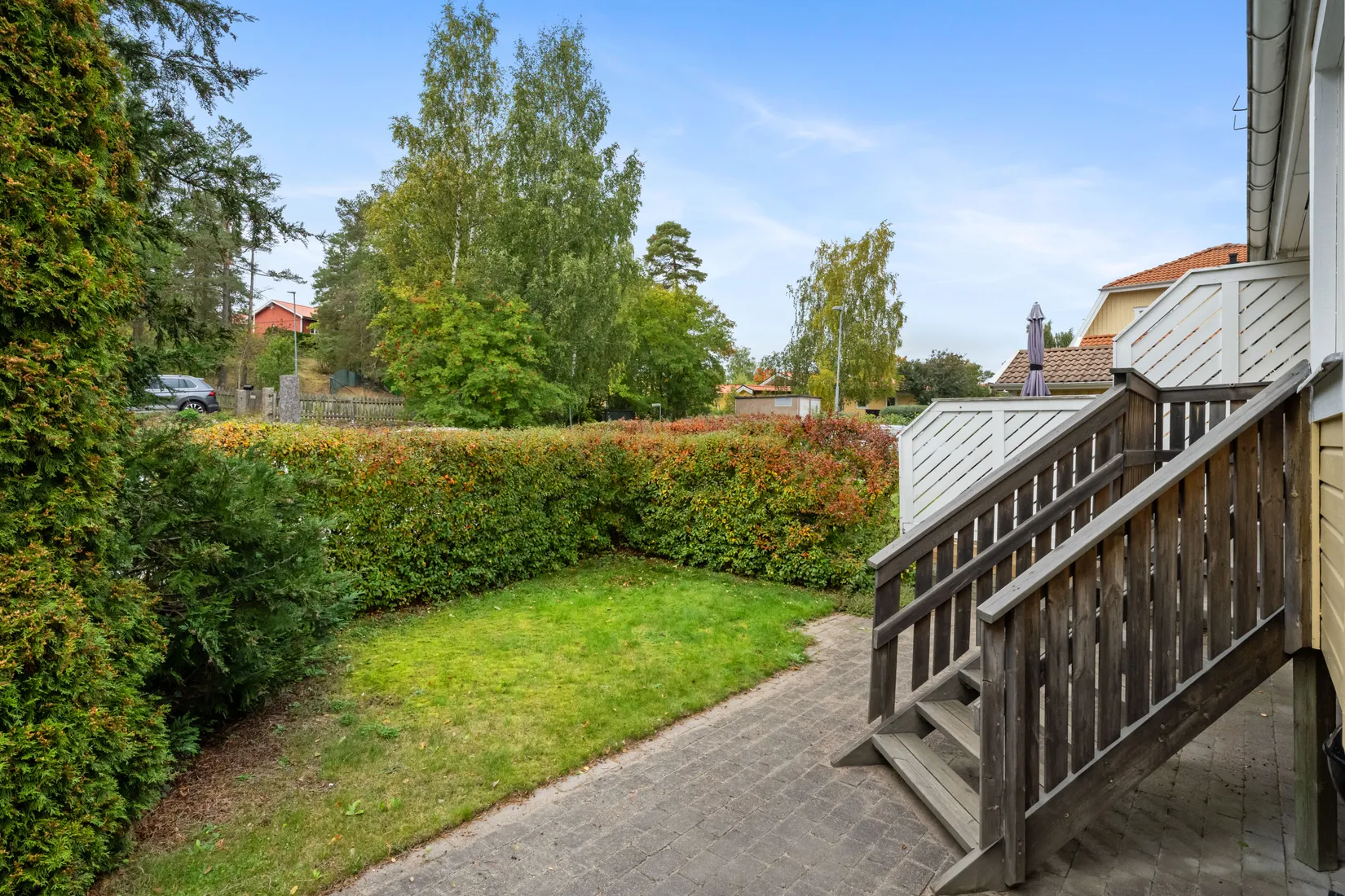 Radhus, Lansenvägen 11, Gribbylund, Täby
