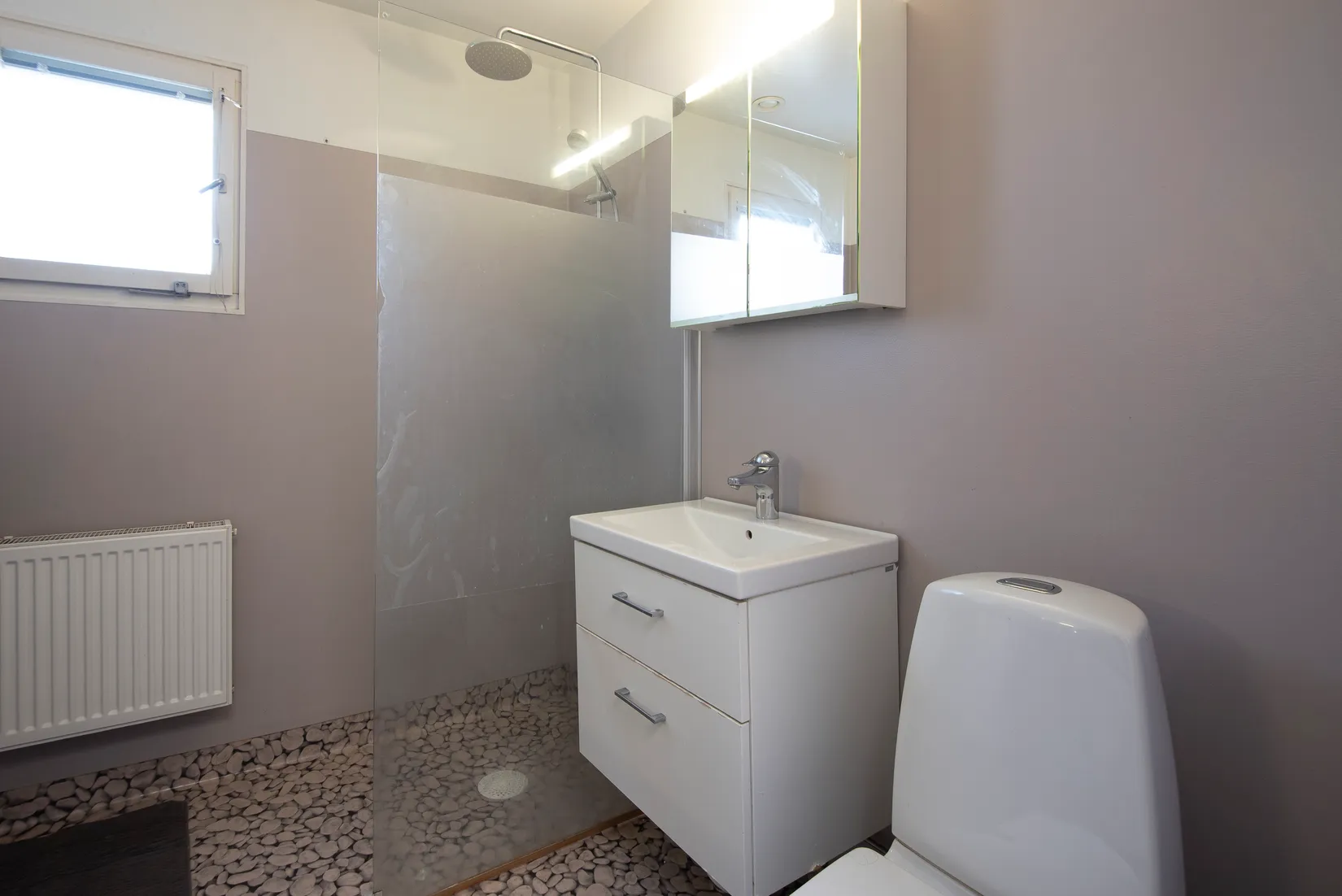 Radhus, Spikverksgatan 92, Bäckby, Västerås