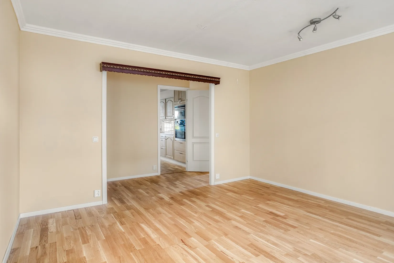 Bostadsrätt, Rönnbärsvägen 23, markplan, Tibble, Upplands-Bro
