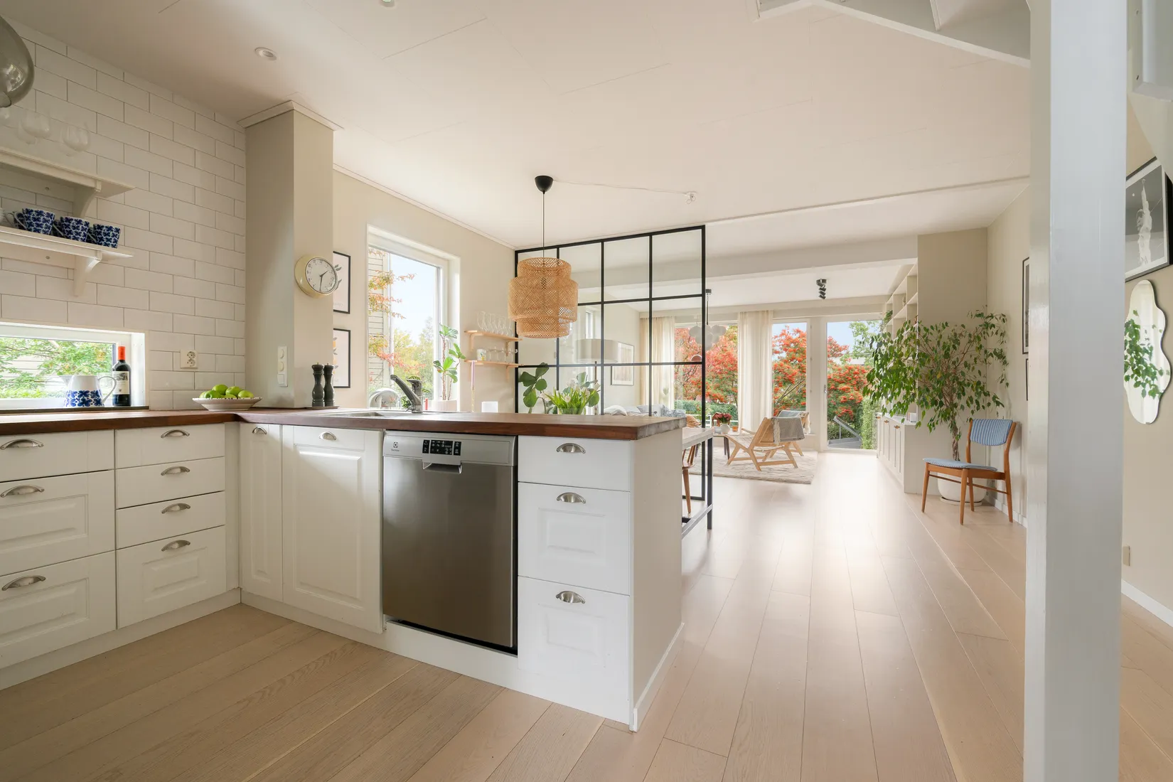 Radhus, Gyllenvägen 9, Charlottendal, Värmdö