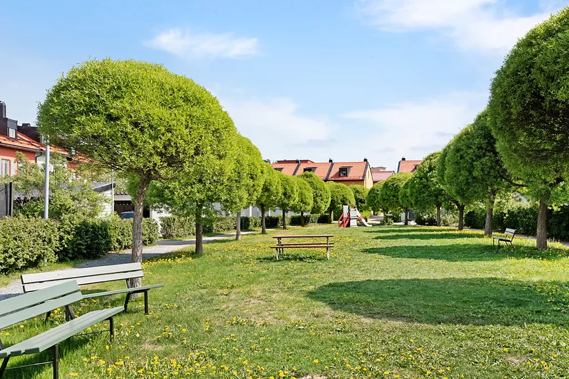 Radhus, Kälvestavägen 141, Solhem, Stockholm