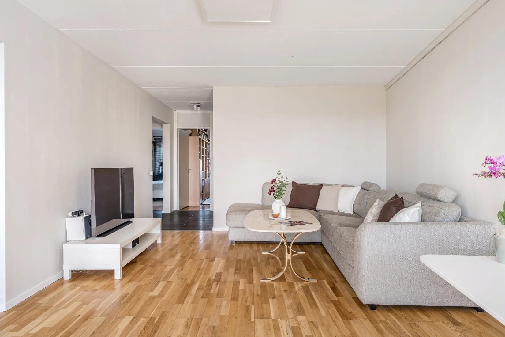 Bostadsrätt, ÅKERBYVÄGEN 88, Täby centrum - storstugan, Täby
