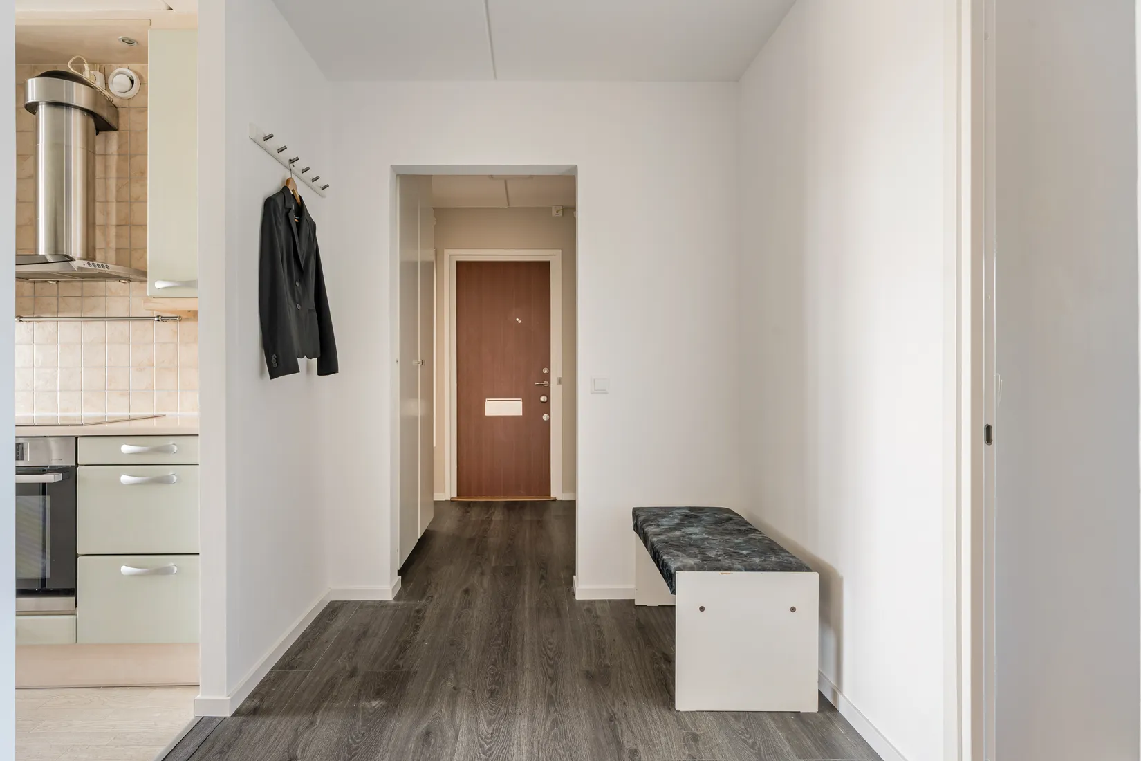 Bostadsrätt, ÅKERBYVÄGEN 88, Täby centrum - storstugan, Täby