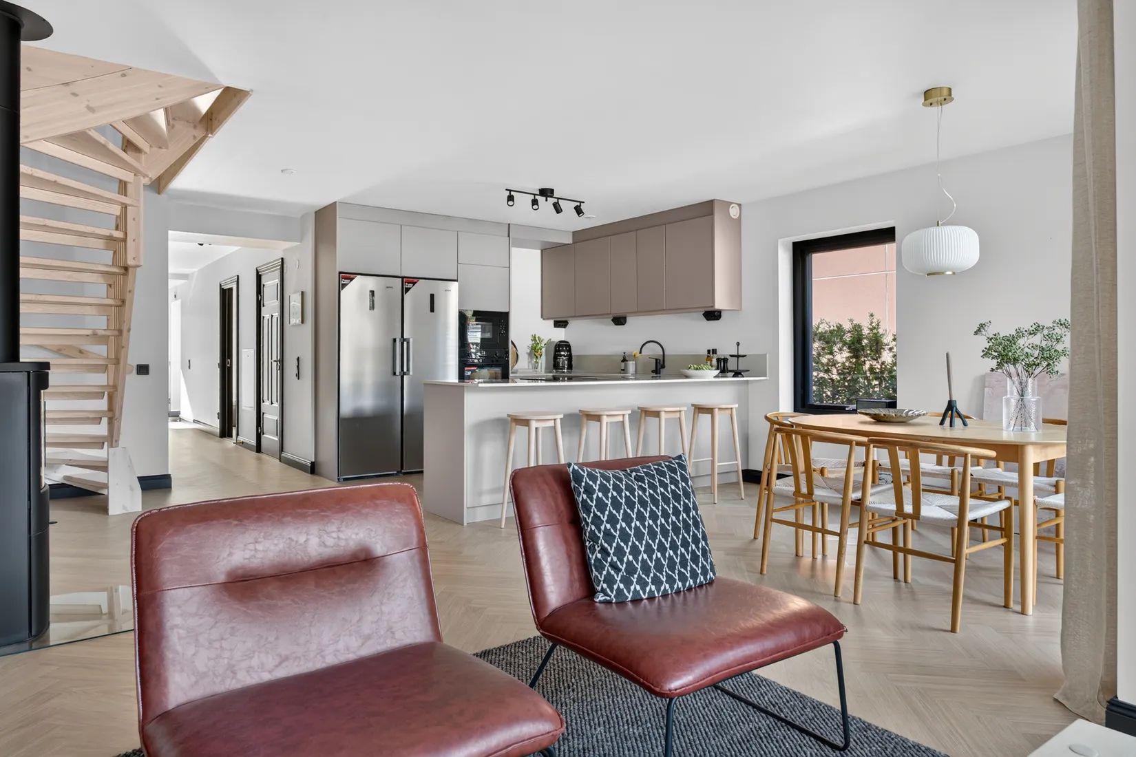 Radhus, Lekevivägen 18, 20, 22, 24, Dala, Mariestad