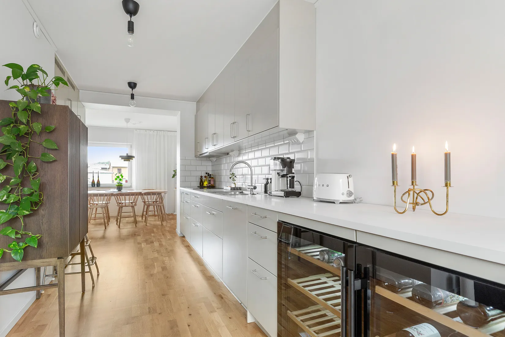 Radhus, Älvsundavägen 48, Eds Allé/Runby, Upplands Väsby