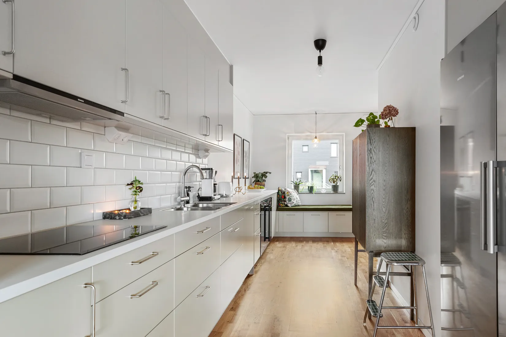 Radhus, Älvsundavägen 48, Eds Allé/Runby, Upplands Väsby