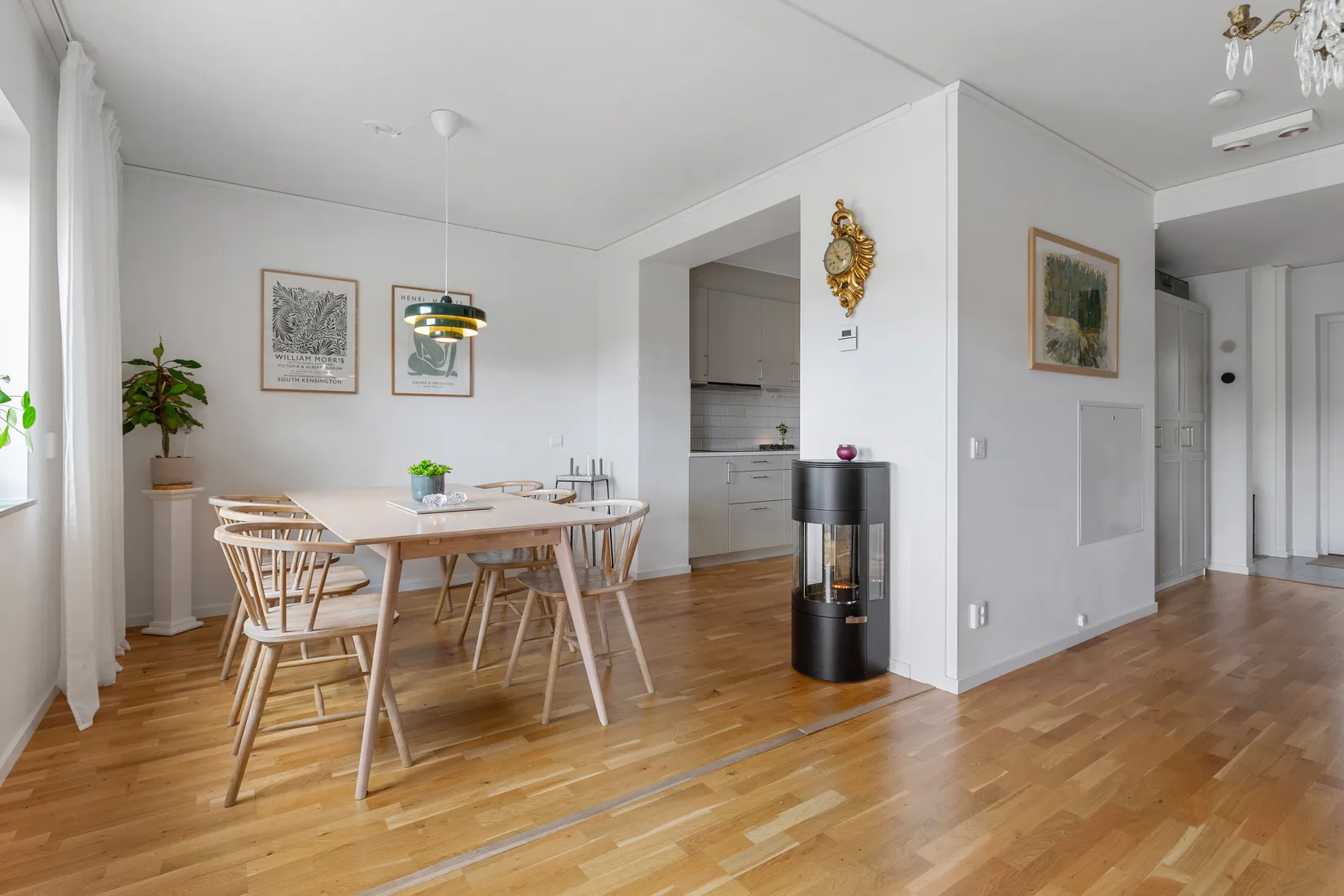 Radhus, Älvsundavägen 48, Eds Allé/Runby, Upplands Väsby