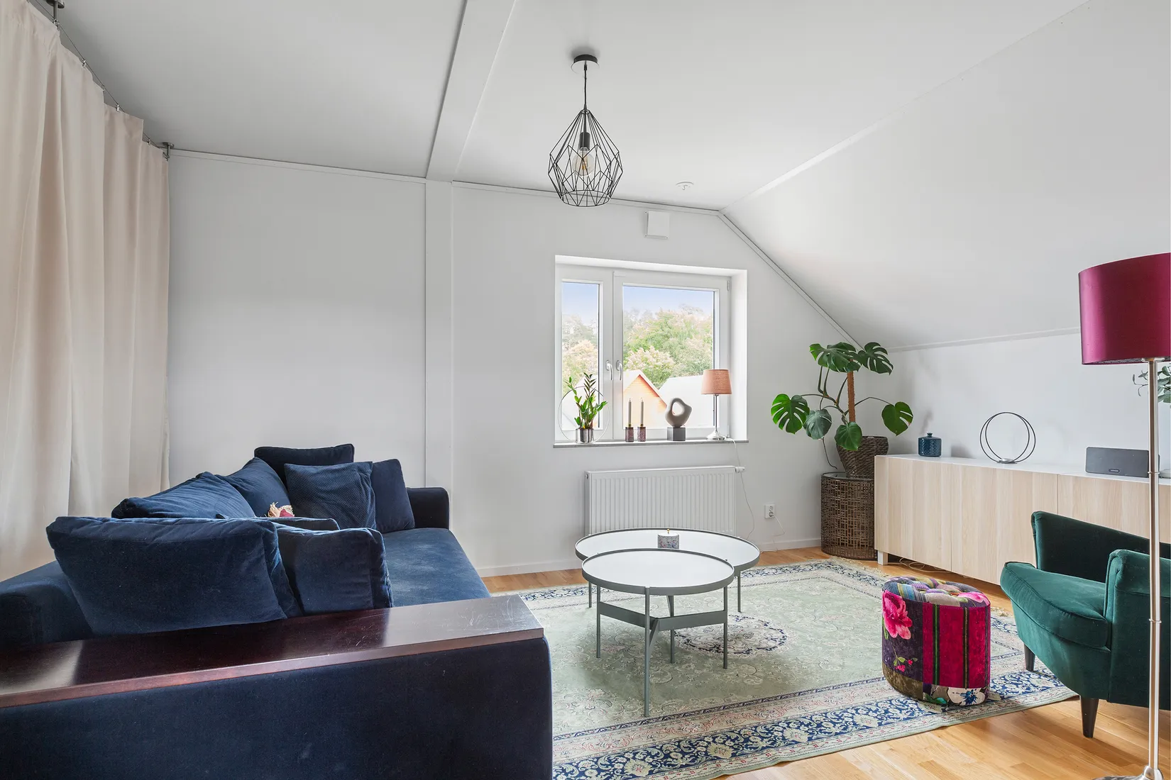 Radhus, Älvsundavägen 48, Eds Allé/Runby, Upplands Väsby