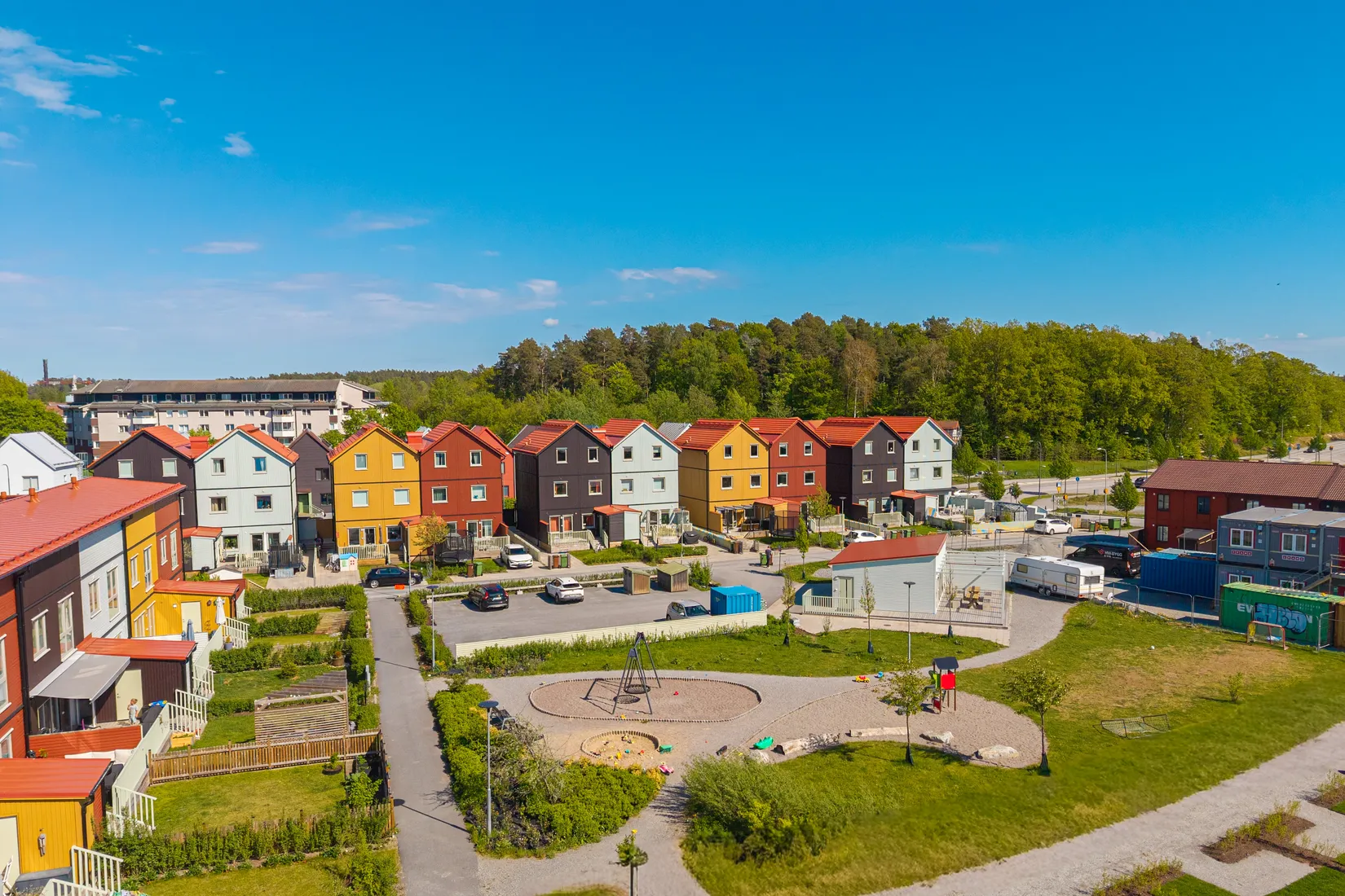Radhus, Älvsundavägen 48, Eds Allé/Runby, Upplands Väsby