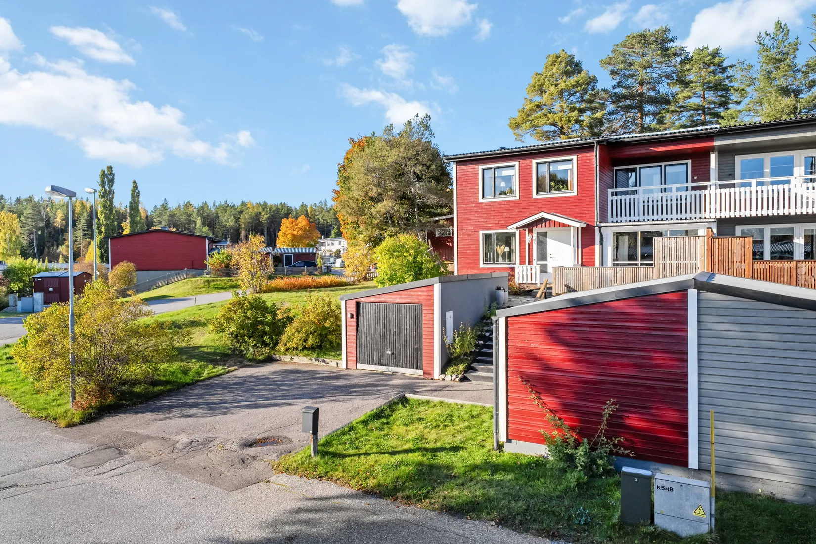 Radhus, Logevägen 1, Klockarberget, Sundsvall