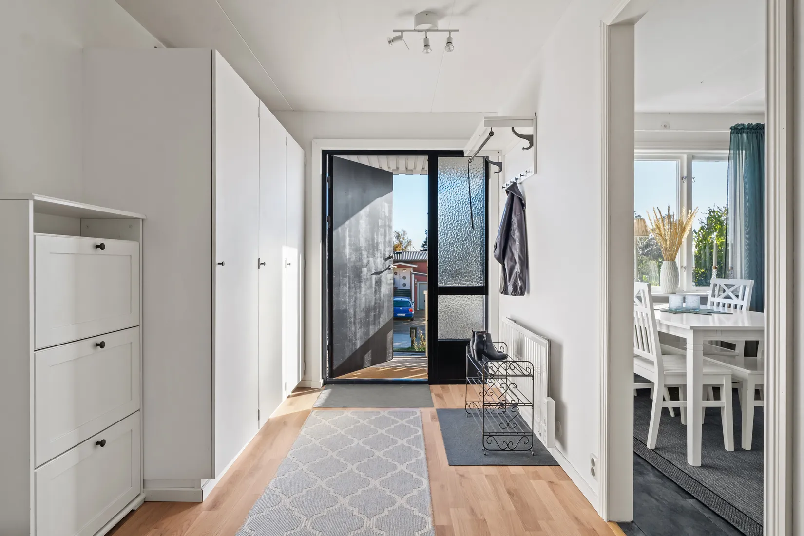 Radhus, Logevägen 1, Klockarberget, Sundsvall