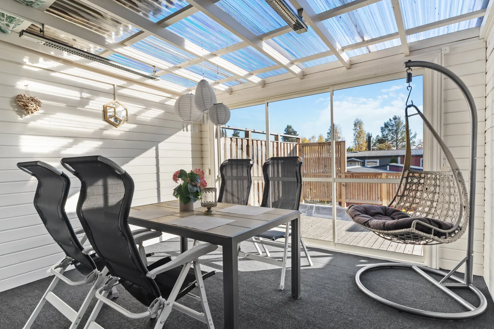 Radhus, Logevägen 1, Klockarberget, Sundsvall