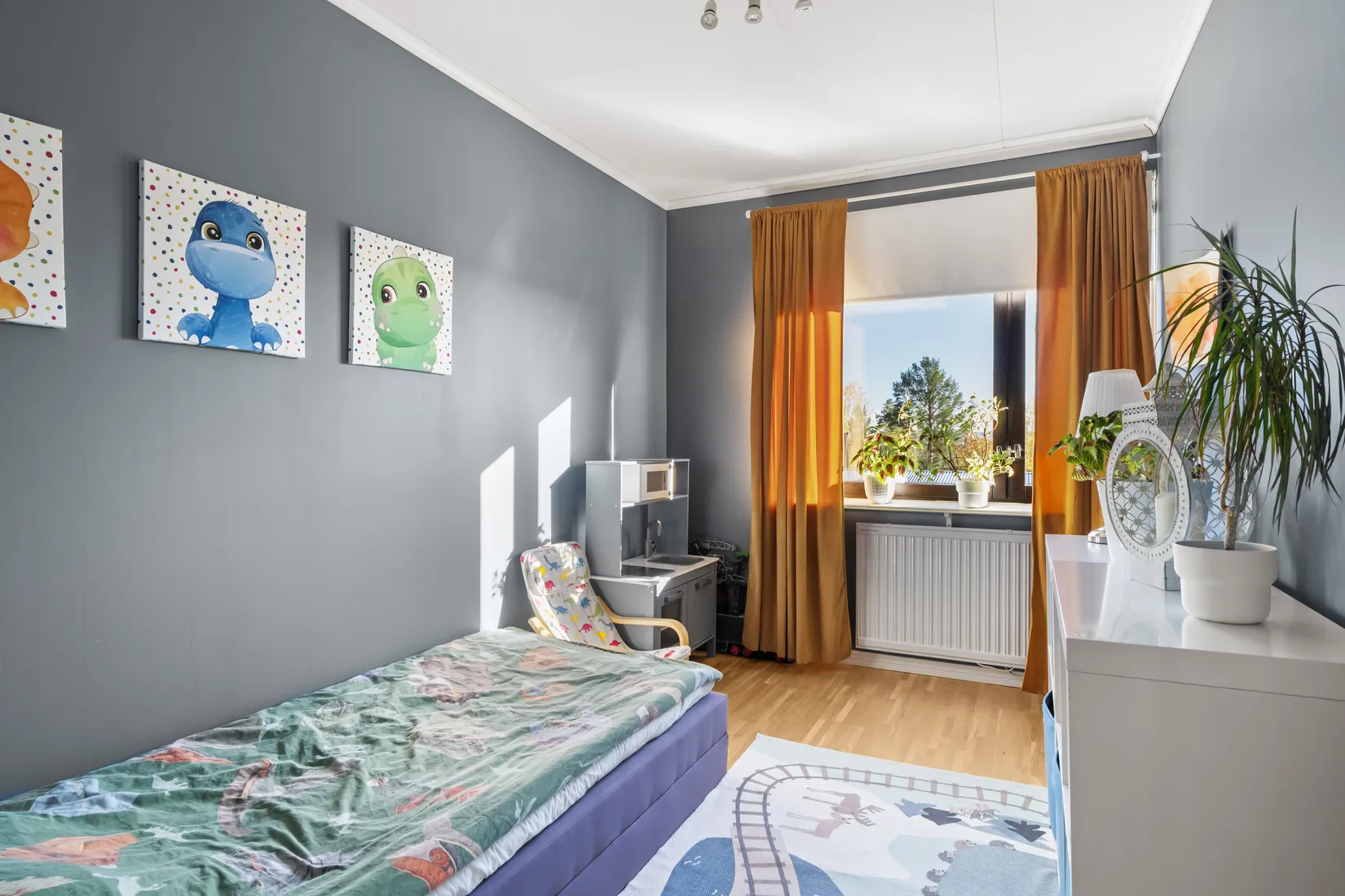 Radhus, Logevägen 1, Klockarberget, Sundsvall