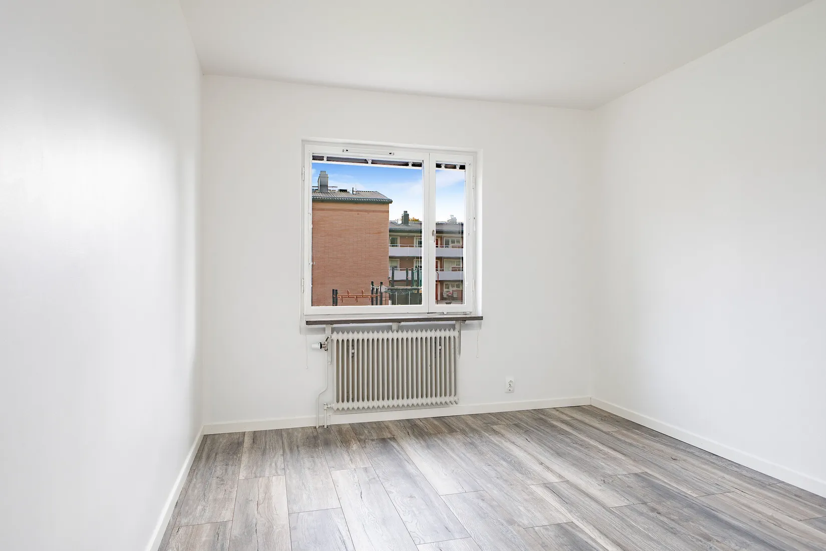 Bostadsrätt, Hagavägen 8D, Östanås, Köping
