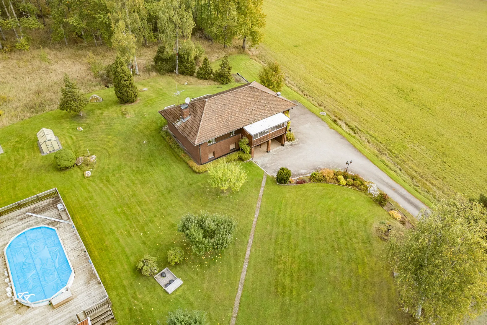 Villa, Busta 14, Odensvi, Köping