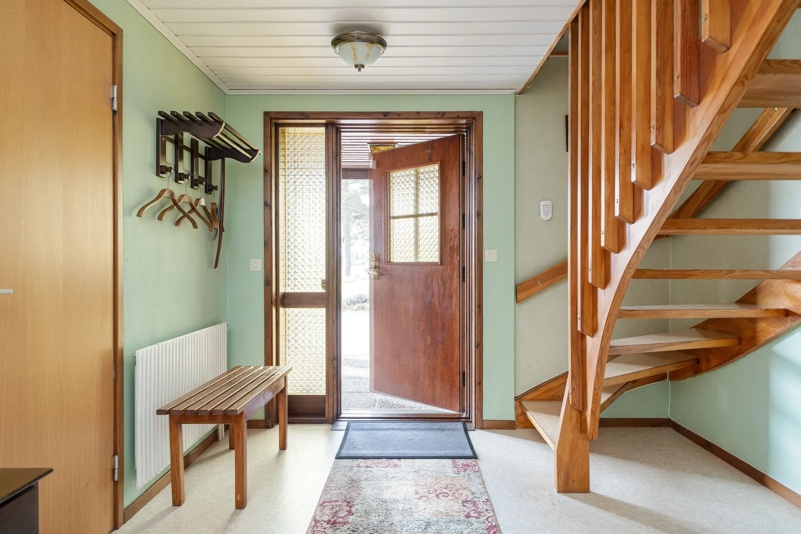 Villa, Busta 14, Odensvi, Köping