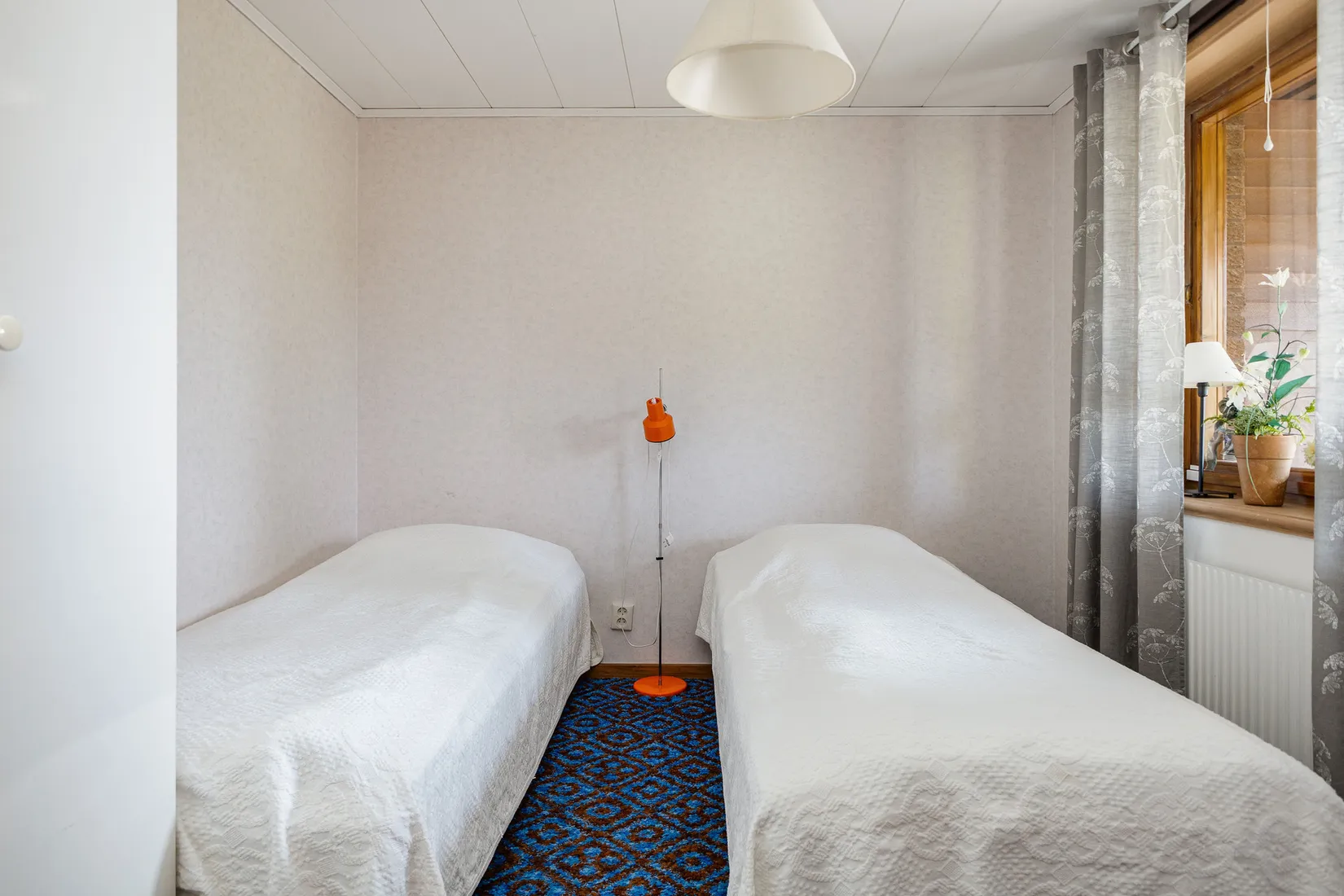 Villa, Busta 14, Odensvi, Köping