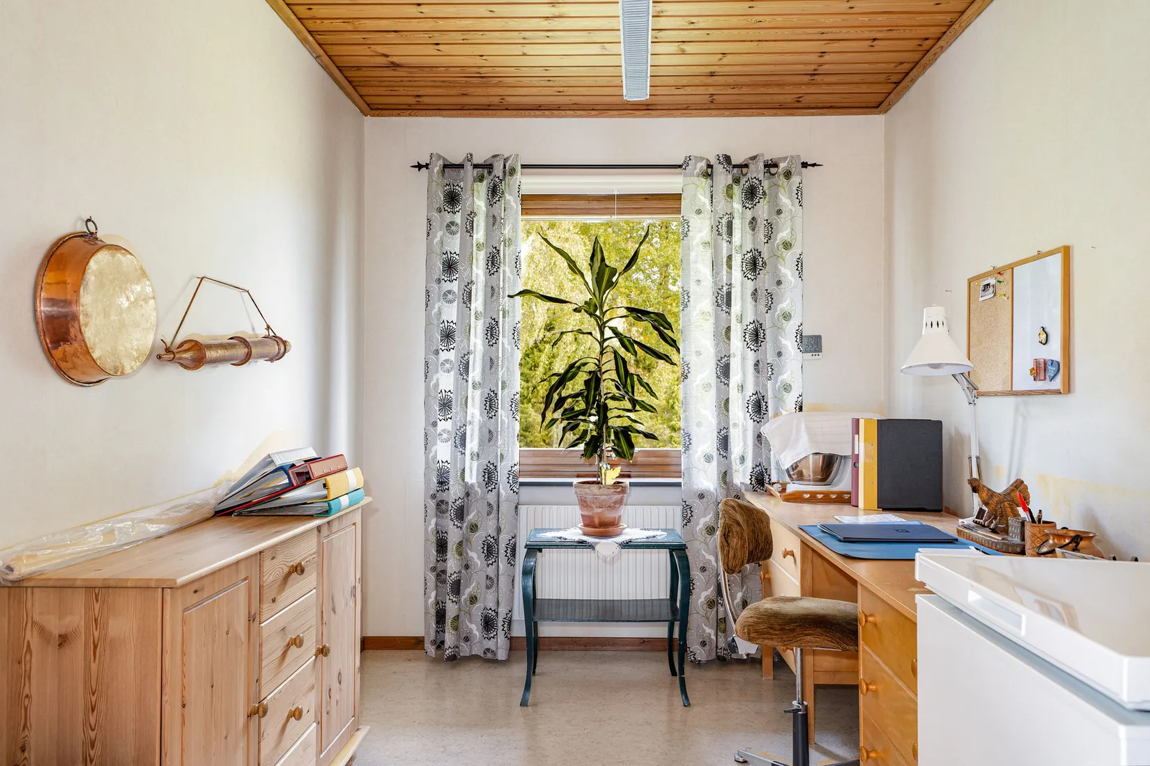 Villa, Busta 14, Odensvi, Köping