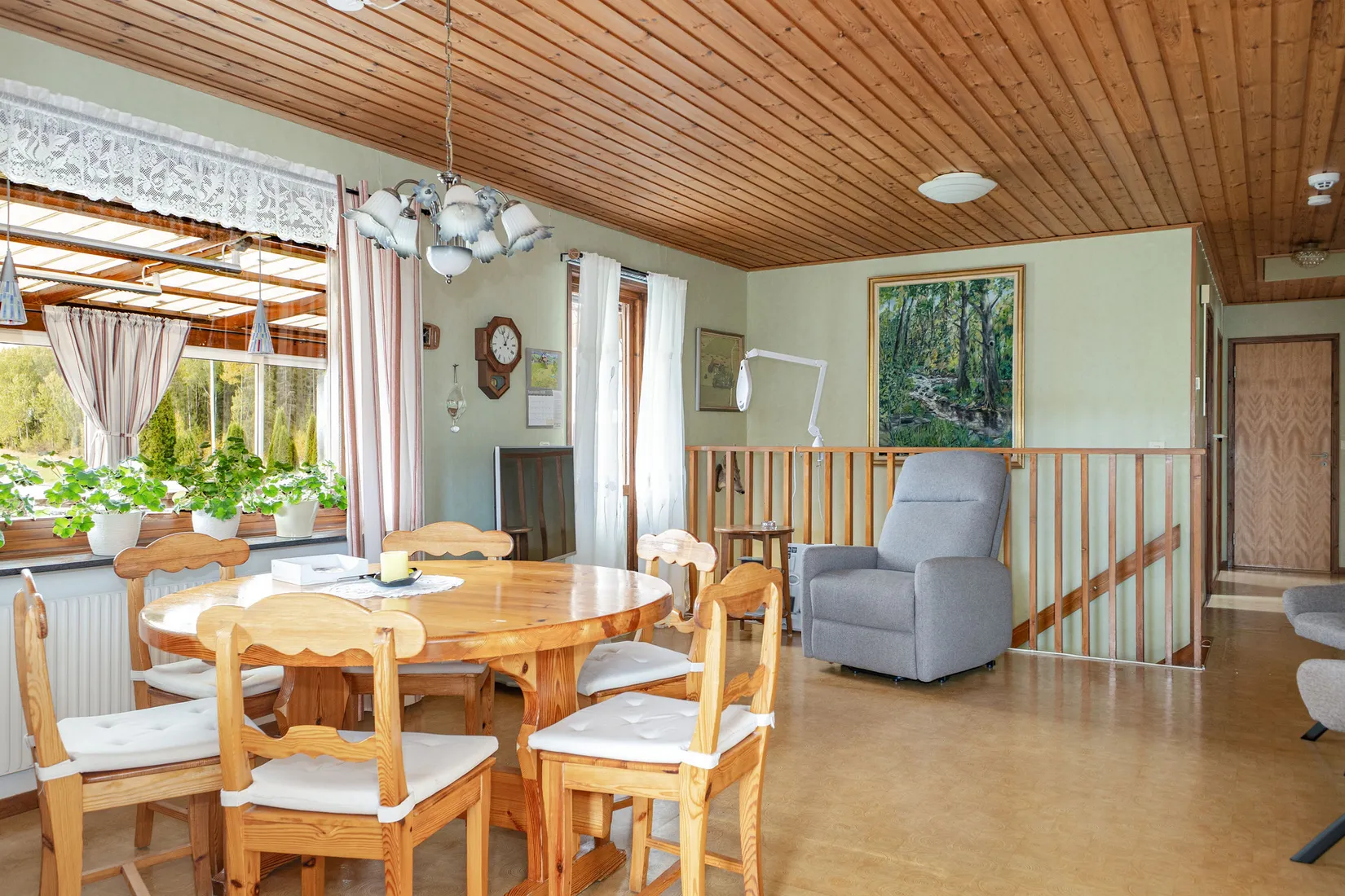 Villa, Busta 14, Odensvi, Köping