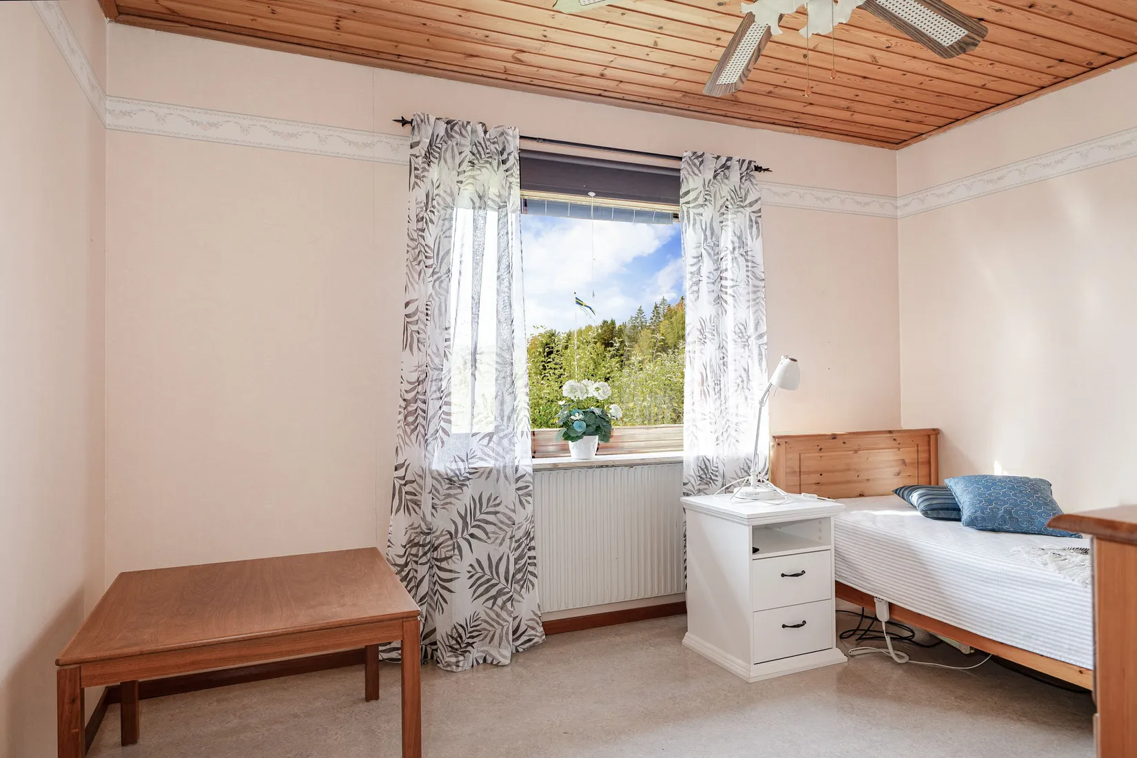 Villa, Busta 14, Odensvi, Köping