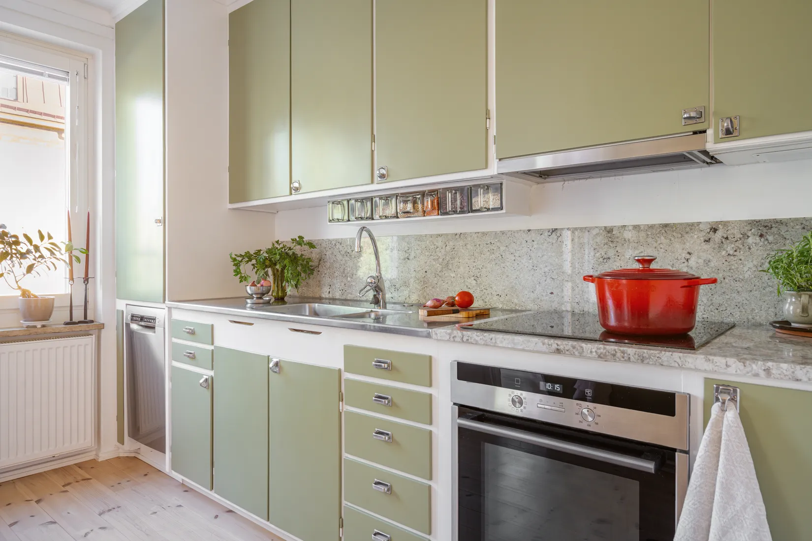 Bostadsrätt, Storgatan 21, Gamla Huvudsta, Solna