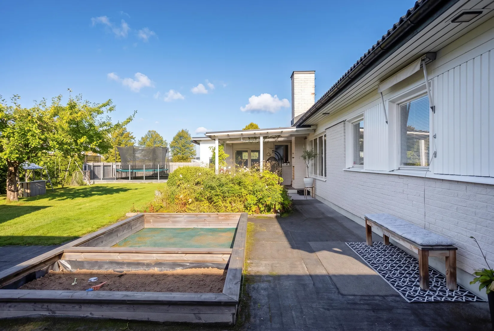 Villa, Stafettgatan 6, Rönnby, Västerås