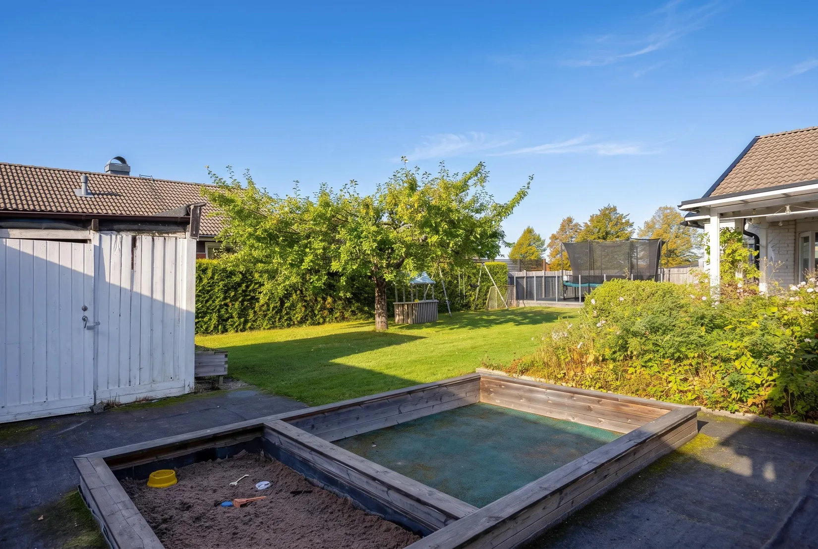 Villa, Stafettgatan 6, Rönnby, Västerås